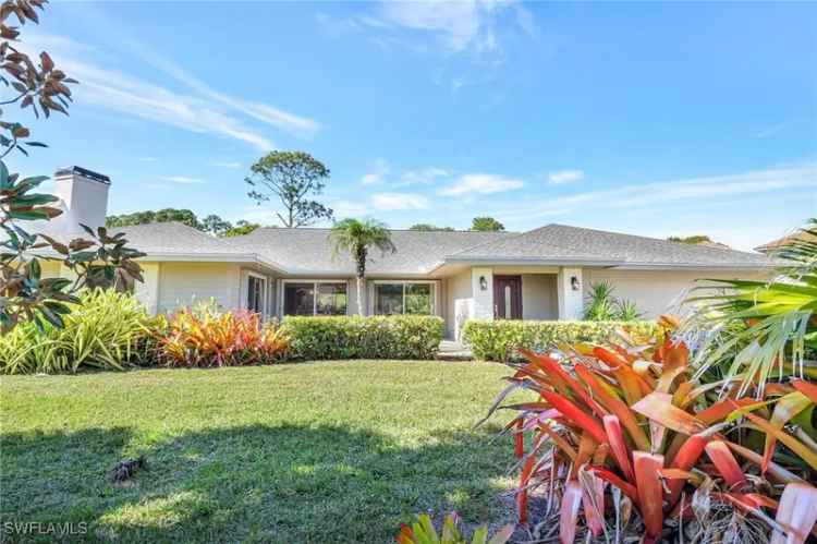 Single-family house For Sale in 2273, Royal Lane, East Naples, Florida