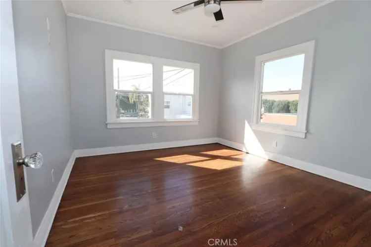 Multi-family house For Sale in Long Beach, California