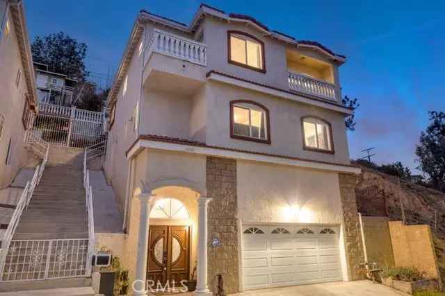 Single-family house For Sale in 5058, Williams Place, Los Angeles, California