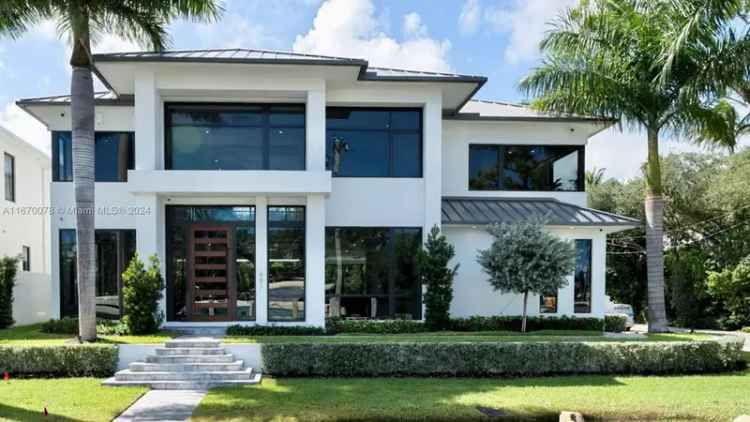 Single-family house For Sale in Fort Lauderdale, Florida