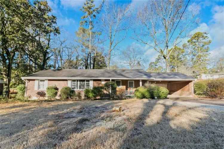 Single-family house For Sale in 1405, Pinehurst Drive Southwest, Atlanta, Georgia