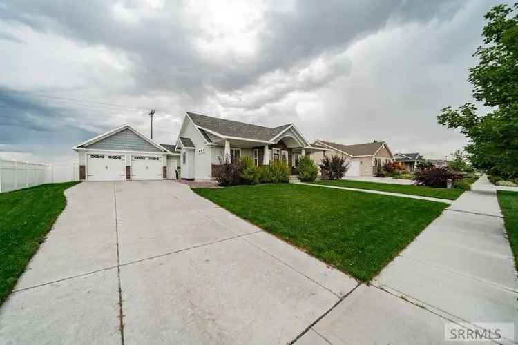 Single-family house For Sale in 4060, Steeplechase Lane, Idaho Falls, Idaho