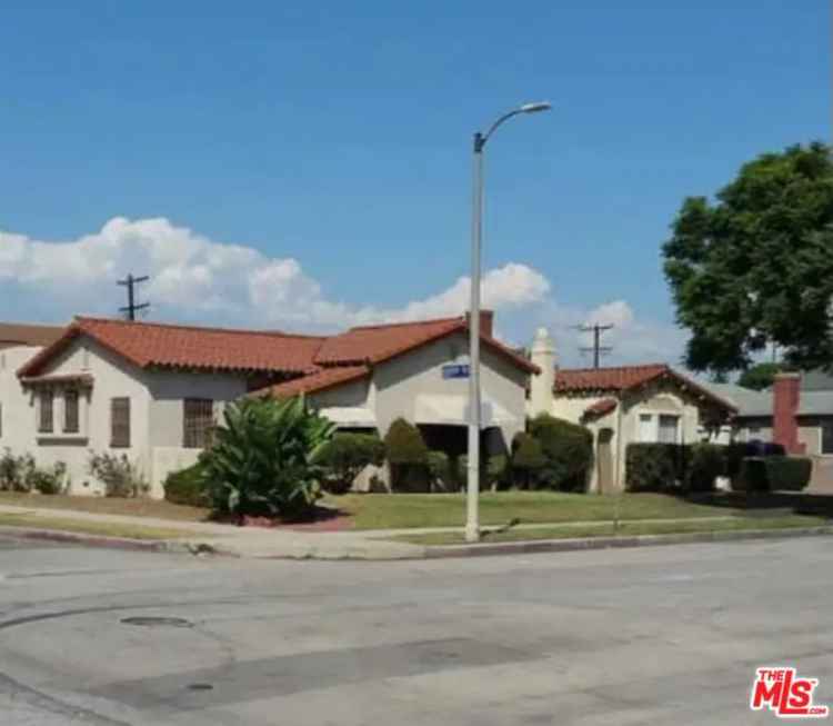 Multi-family house For Sale in 1459, West 85th Street, Los Angeles, California