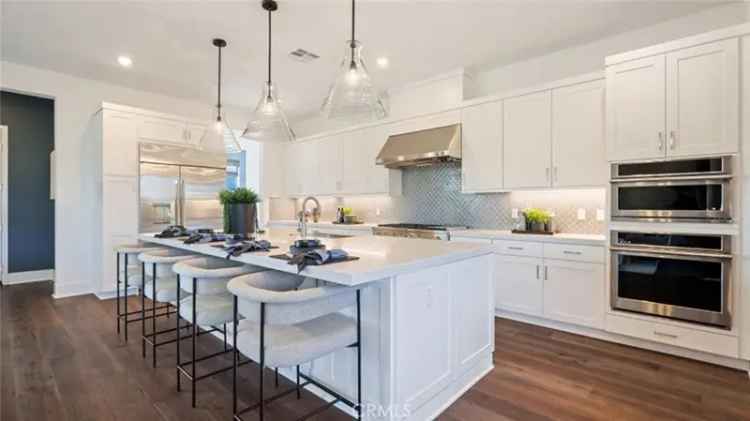 Condo For Sale in Irvine, California