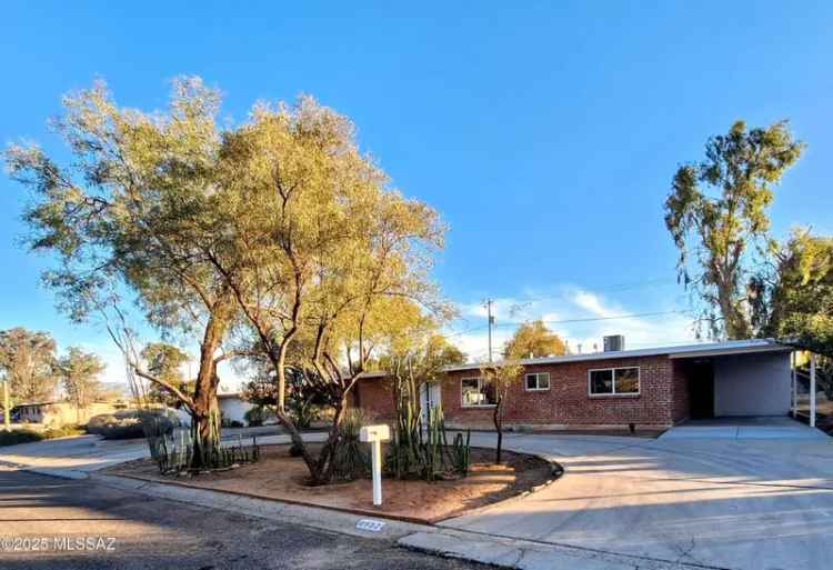 Single-family house For Sale in 6932, East 4th Street, Tucson, Arizona