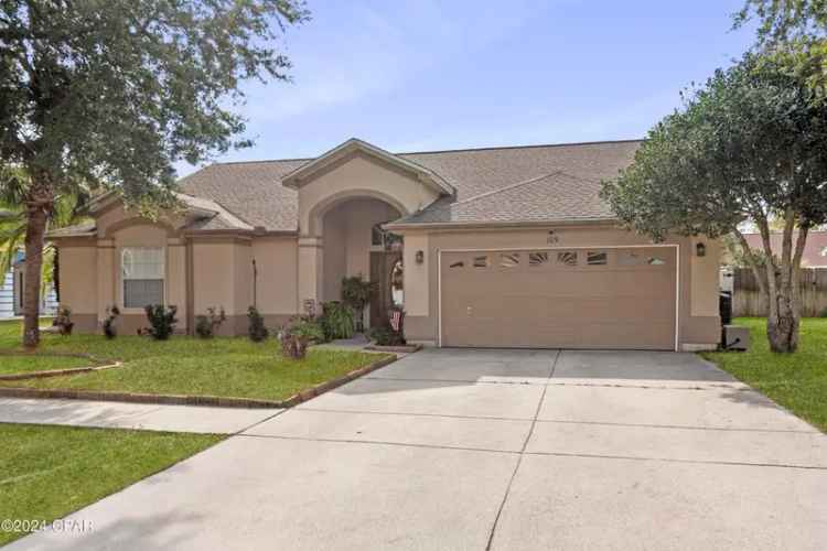 Single-family house For Sale in 109, Summerwood Drive, Panama City Beach, Florida