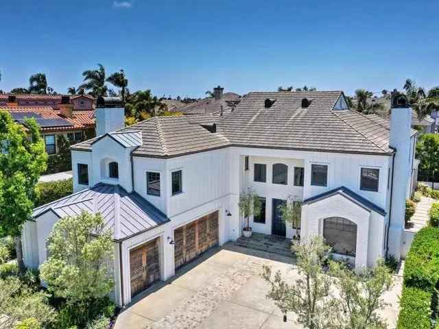 Single-family house For Sale in 6782, Derby Circle, Huntington Beach, California