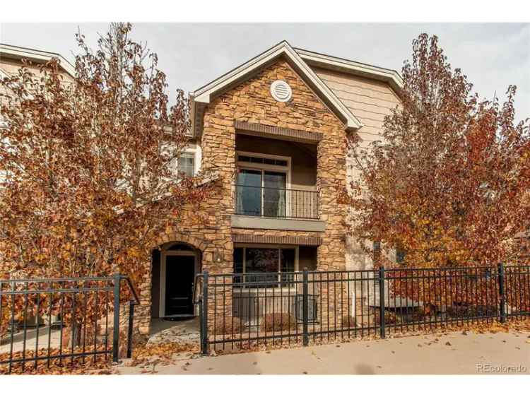 Single-family house For Sale in 9046, East Phillips Lane, Centennial, Colorado