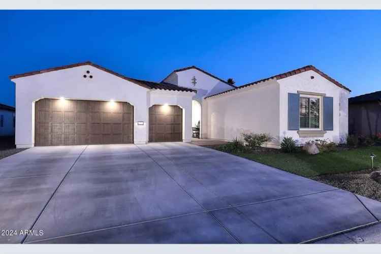 Single-family house For Sale in 16617, West Monterey Way, Goodyear, Arizona