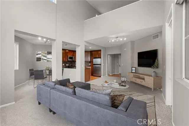 Condo For Sale in 1446, Scholarship, Irvine, California