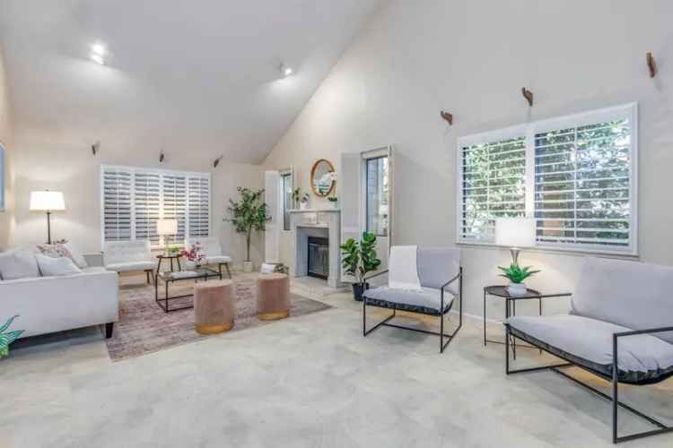 Condo For Sale in 2102, University Park Drive, Sacramento, California