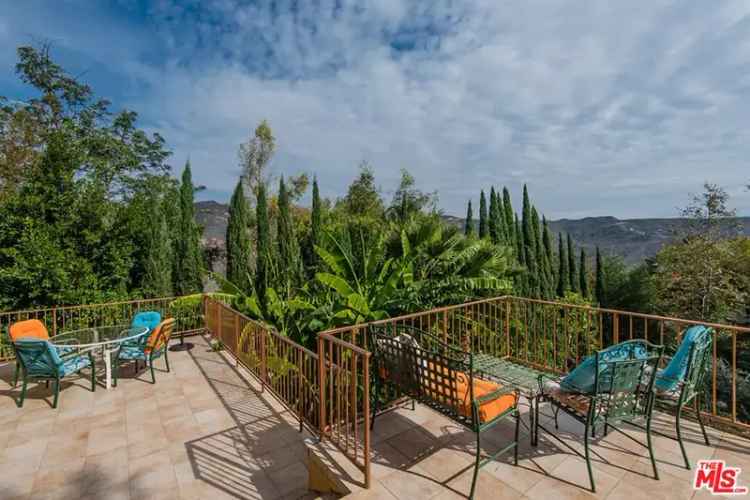 Single-family house For Sale in 1836, Lookout Road, Unincorporated Santa Monica Mountains, California