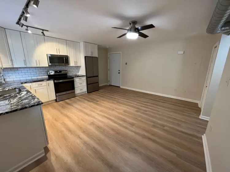 2nd Floor Apartment with In-Unit Laundry and Granite Counters