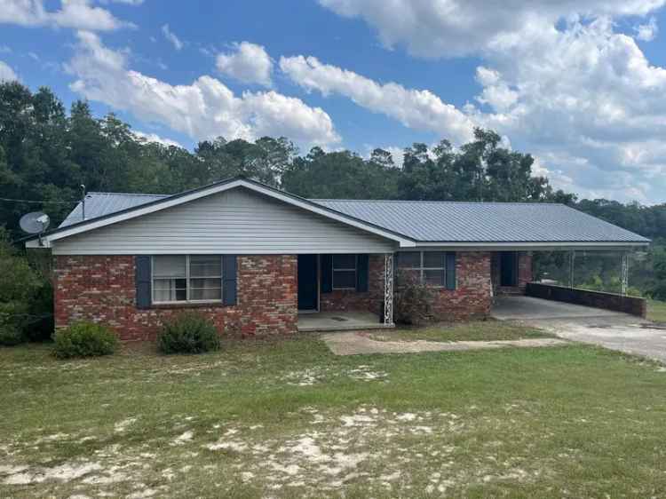 Single-family house For Sale in 500, Lake Street, Andalusia, Alabama