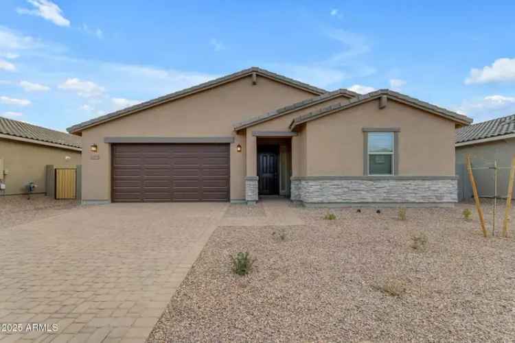 Single-family house For Sale in 5030, West Hunter Trail, San Tan Valley, Arizona