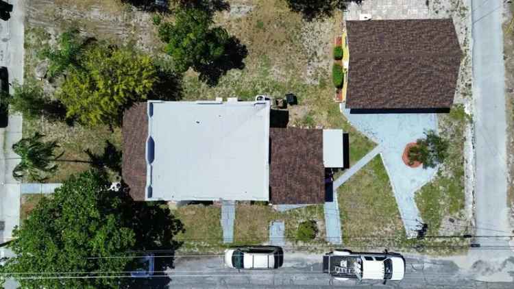 Multi-family house For Sale in 701, South J Street, Lake Worth Beach, Florida