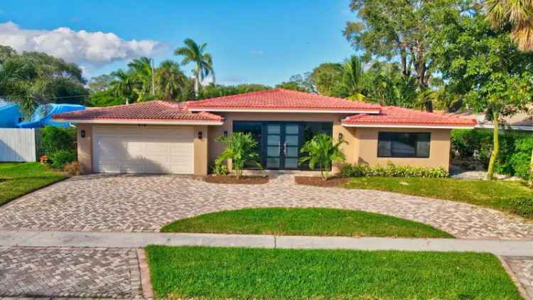 Single-family house For Sale in Boca Raton, Florida