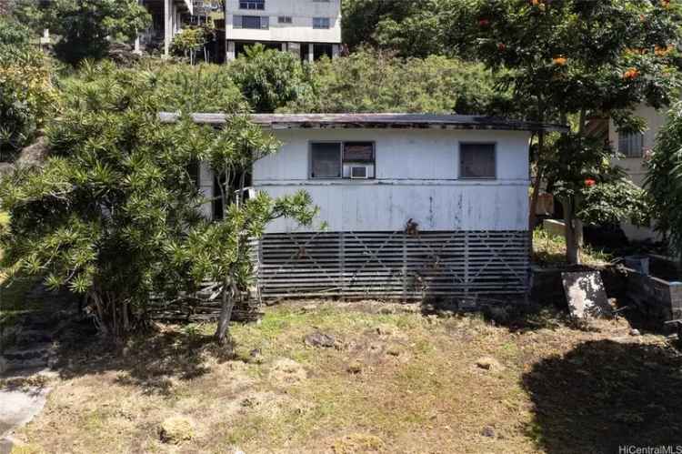 Single-family house For Sale in 756, Iaukea Street, Honolulu, Hawaii