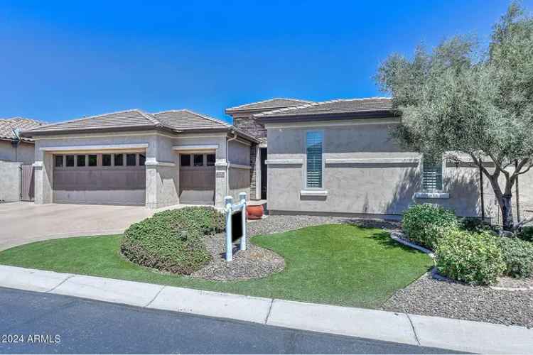 Single-family house For Sale in 16336, West Indianola Avenue, Goodyear, Arizona