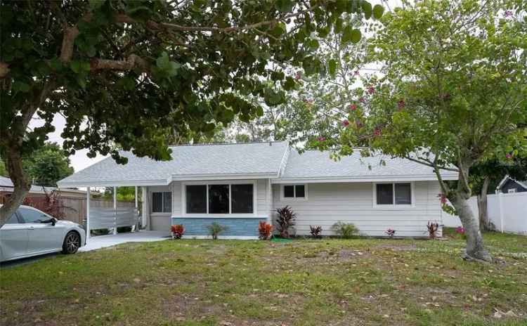 Single-family house For Sale in 2722, Nancy Street, Sarasota, Florida