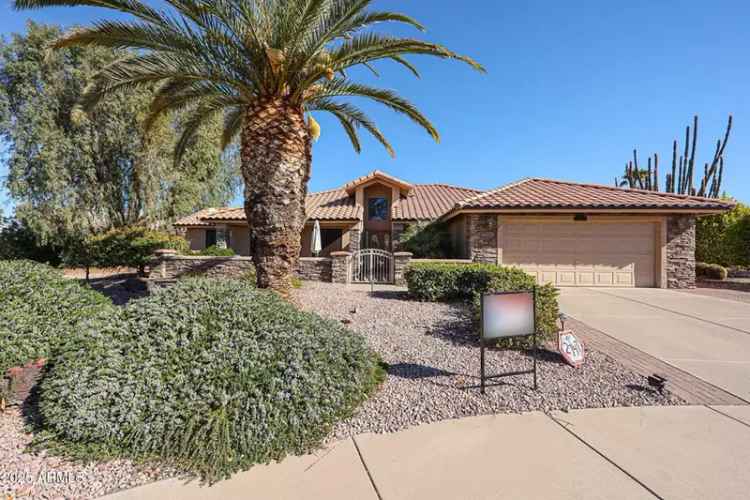 Single-family house For Sale in 2747, East Crescent Drive, Mesa, Arizona