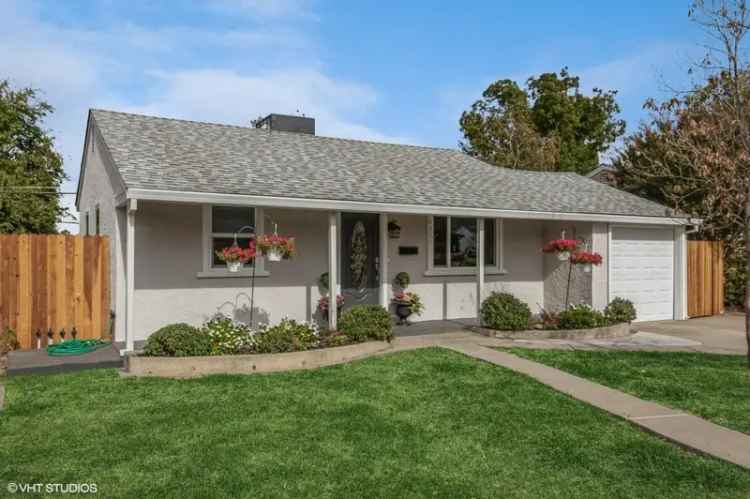 Single-family house For Sale in Sacramento, California