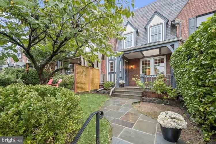 House For Sale in 3805, T Street Northwest, Washington, District of Columbia