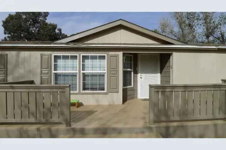 Single-family house For Sale in 20304, Palomar Street, Wildomar, California