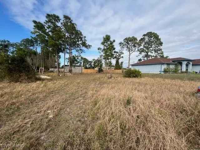 Land For Sale in 5202, 6th Street West, Florida