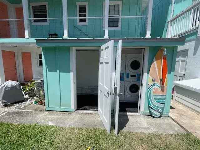 3 Bedroom Neptune Beach Apartment - Steps from Sand!