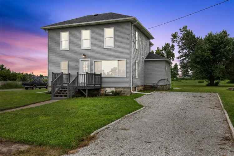 Single-family house For Sale in 301, Main Street, Palo, Iowa