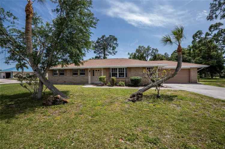 Single-family house For Sale in 20567, Midway Boulevard, Port Charlotte, Florida