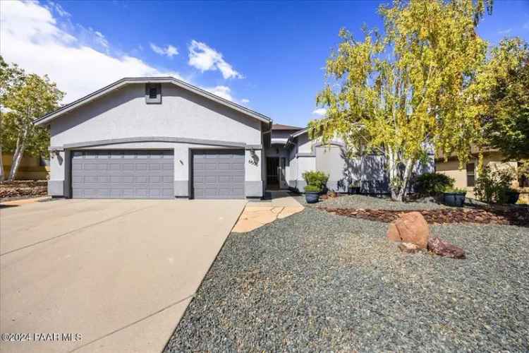 Single-family house For Sale in 6506, East Brombil Street, Prescott Valley, Arizona