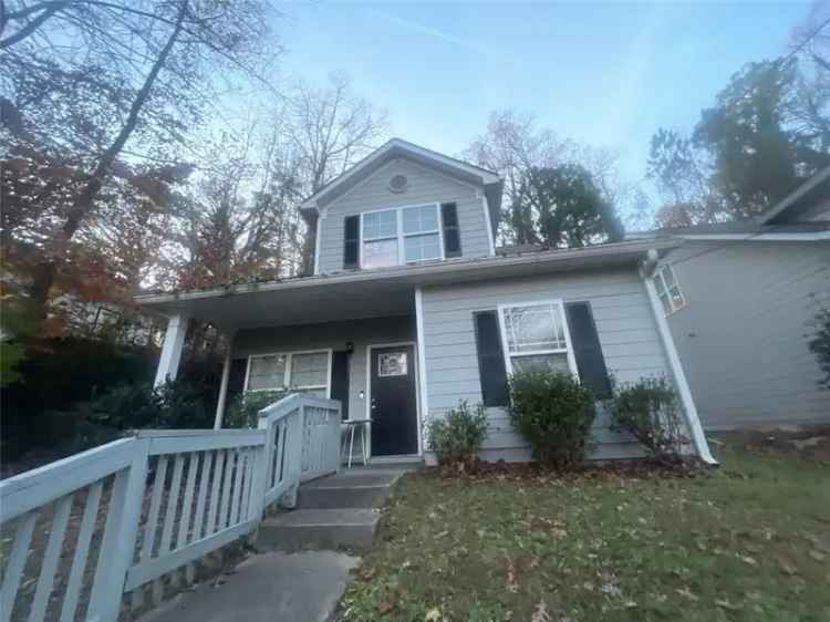 Single-family house For Sale in 70, Gardenia Drive Northwest, Atlanta, Georgia