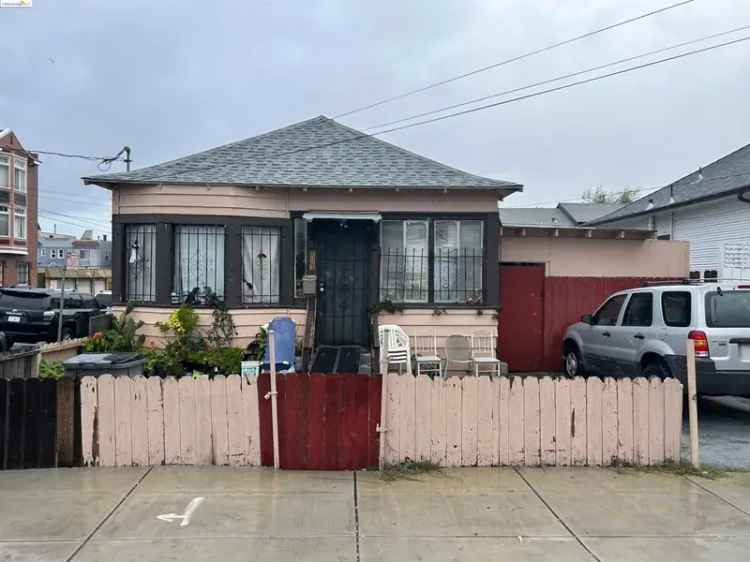 Multi-family house For Sale in 2606, East 20th Street, Oakland, California