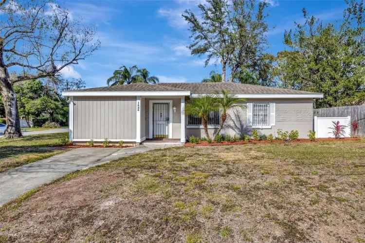 Single-family house For Sale in 1423, West Linebaugh Avenue, Tampa, Florida