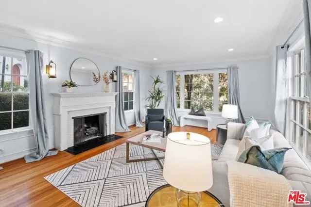 Single-family house For Sale in 10600, Ohio Avenue, Los Angeles, California