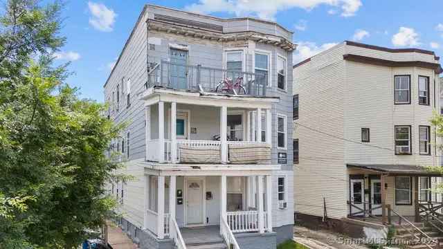 Multi-family house For Sale in 124;126;120, Minor Street, New Haven, Connecticut