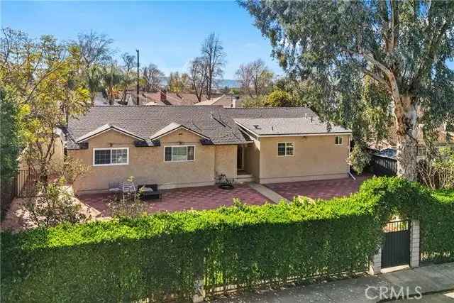 Single-family house For Sale in 17038, Roscoe Boulevard, Los Angeles, California