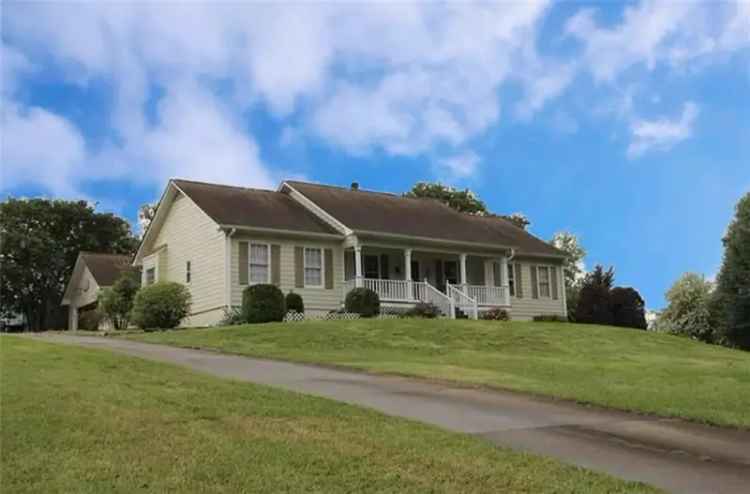 Single-family house For Sale in 818, Springlake Road, Lawrenceville, Georgia