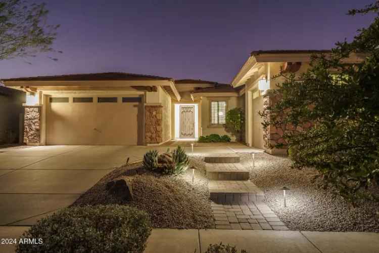 Single-family house For Sale in 1808, West Horsetail Trail, Phoenix, Arizona