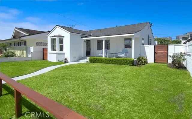 Single-family house For Sale in 1821, Lake Street, Huntington Beach, California