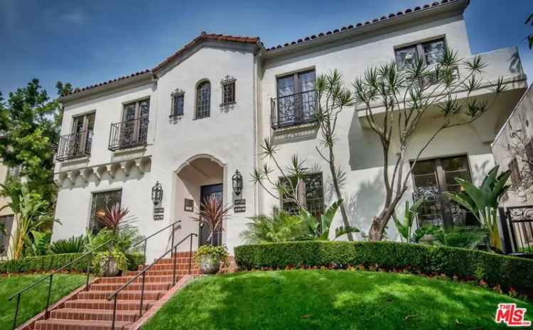 Condo For Sale in Los Angeles, California