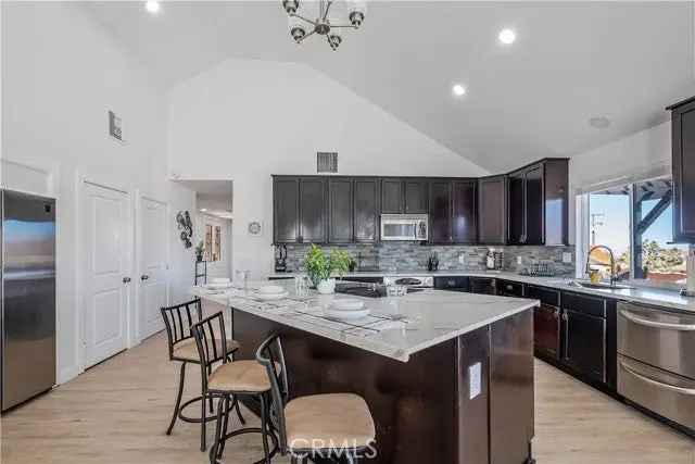 Single-family house For Sale in Yucca Valley, California