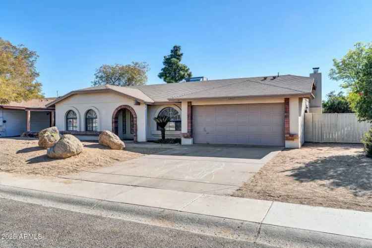 Single-family house For Sale in 7357, West Canterbury Drive, Peoria, Arizona