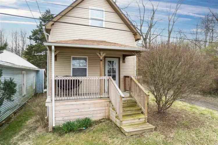 Single-family house For Sale in 418, West Church Street, Cambridge City, Indiana