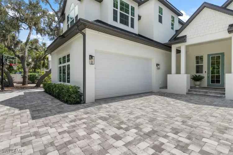 Single-family house For Sale in 2174, McClellan Parkway, Sarasota, Florida