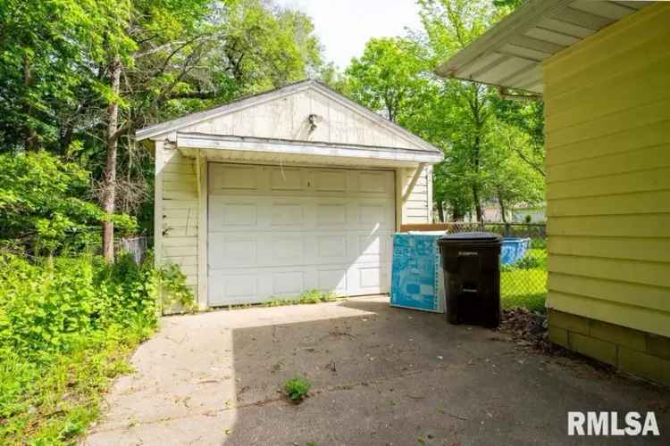 Single-family house For Sale in 1021, West Thrush Avenue, Peoria, Illinois