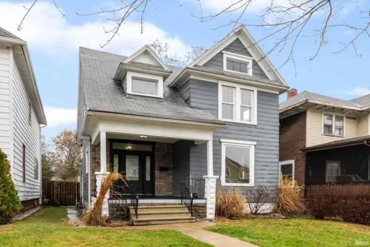 Single-family house For Sale in 924, 3rd Street, Fort Wayne, Indiana