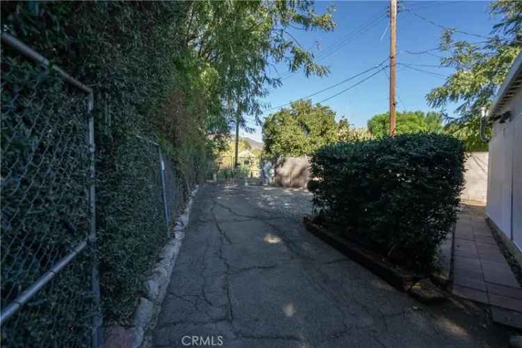 Single-family house For Sale in Los Angeles, California